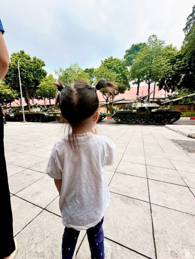 Nơi được mệnh danh ở vị trí độc tôn, "có 1-0-2" để xem diễu binh 2/9: Đại lý báo giá phòng gây bất ngờ! - Ảnh 1.