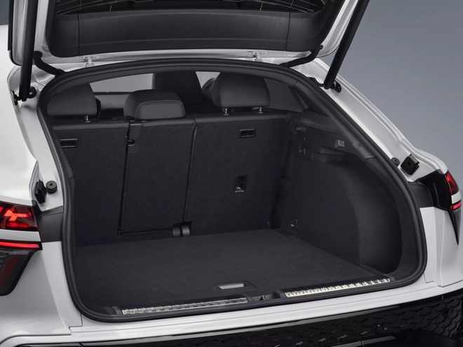 Audi Q3 Sportback 2026 ra mắt: Màn lớn hơn, mạnh tới 268 mã lực, có bản chạy được 117km không cần xăng - Ảnh 16.