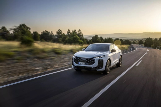 Audi Q3 Sportback 2026 ra mắt: Màn lớn hơn, mạnh tới 268 mã lực, có bản chạy được 117km không cần xăng - Ảnh 8.
