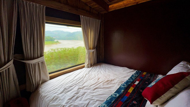 Chuyến tàu đi chưa tới 300km, giá vé từ 800.000đ, du khách nhận xét: "Tàu Việt Nam sạch nhất tôi từng đi" - Ảnh 3.