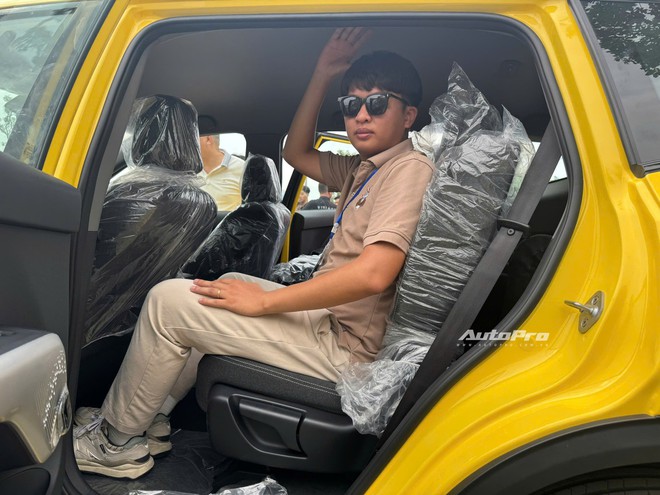 Khi mọi người c&ograve;n đang tranh c&atilde;i gi&aacute; 749 triệu cho Limo Green &lsquo;si&ecirc;u base&rsquo; th&igrave; người mua 10.000 xe n&oacute;i g&igrave;? - Ảnh 15.