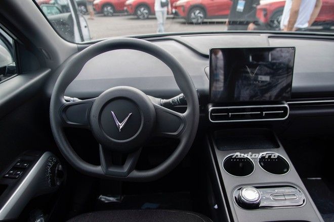 Khi mọi người c&ograve;n đang tranh c&atilde;i gi&aacute; 749 triệu cho Limo Green &lsquo;si&ecirc;u base&rsquo; th&igrave; người mua 10.000 xe n&oacute;i g&igrave;? - Ảnh 11.