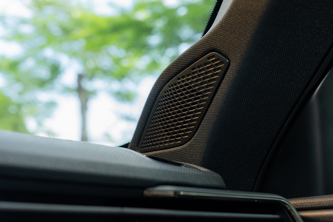 Chi tiết Lynk & Co 01 bản 'base' vừa ra mắt: Giá rẻ hơn 80 triệu đồng, bỏ một số tính năng nhưng vẫn còn ADAS - Ảnh 17.