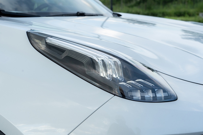 Chi tiết Lynk & Co 01 bản 'base' vừa ra mắt: Giá rẻ hơn 80 triệu đồng, bỏ một số tính năng nhưng vẫn còn ADAS - Ảnh 7.