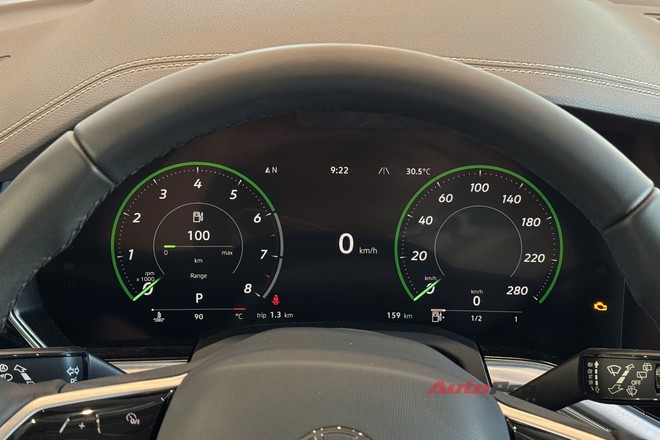 VW Touareg thêm 2 bản mới, đã về đại lý: Giá tới gần 3,4 tỷ đồng nhưng vẫn rẻ hơn Audi Q7 cả trăm triệu đồng, chưa có ADAS - Ảnh 17.