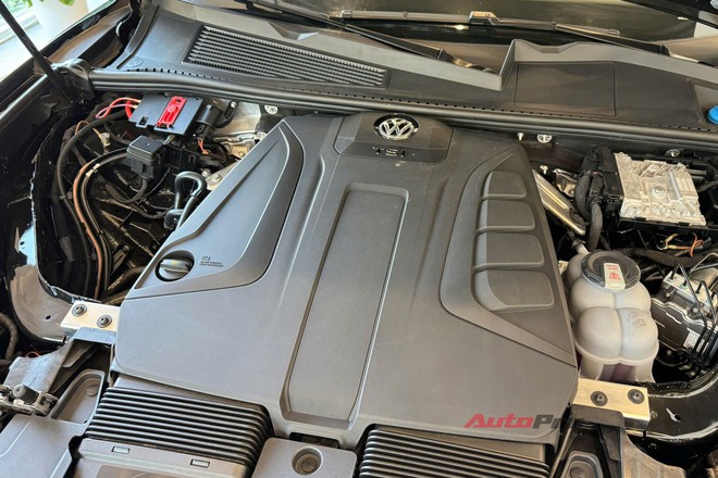 VW Touareg thêm 2 bản mới, đã về đại lý: Giá tới gần 3,4 tỷ đồng nhưng vẫn rẻ hơn Audi Q7 cả trăm triệu đồng, chưa có ADAS - Ảnh 15.