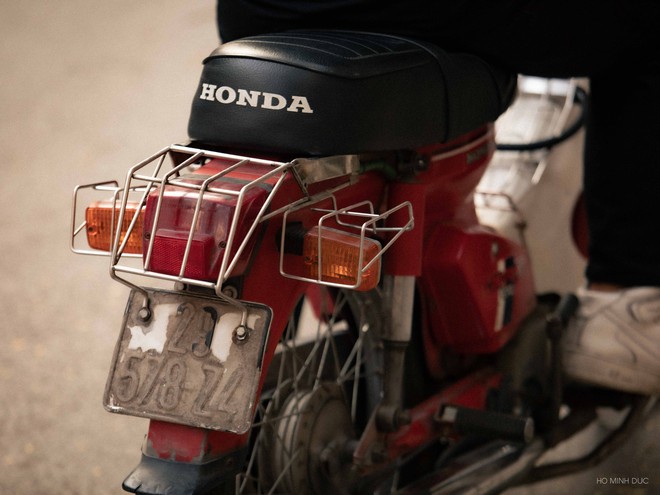 'Huyền thoại' xe Honda từng có giá bằng cả căn nhà mặt phố, nay có thể cầm lái với phí ngang 10 bát phở - Ảnh 3.
