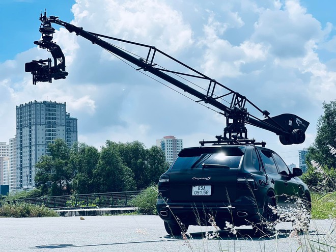 Dàn xe camera khủng của Lê Bảo Hân sẵn sàng phục vụ A80: Đoàn làm phim Fast - Ảnh 7.