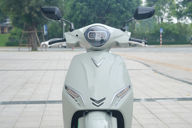 Sau Evo Grand, VinFast ra mắt loạt xe 2 pin mới: Cốp to ngang Lead, đi 260km/sạc, giá ưu đãi từ 23 triệu - Ảnh 1.