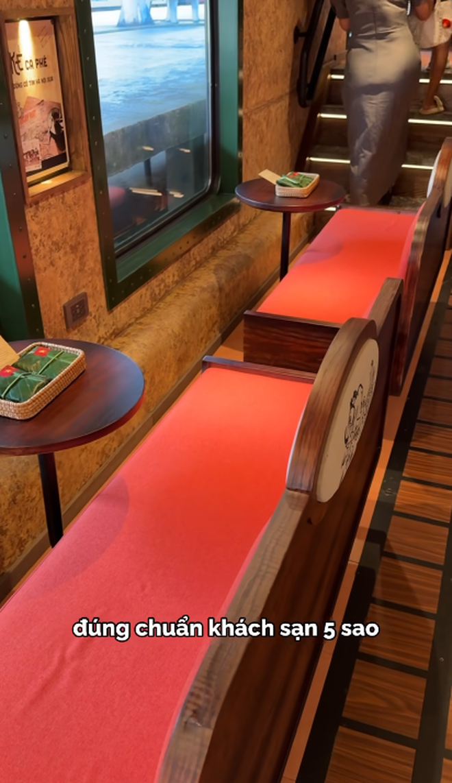 Du khách nhận xét công tâm tàu Hà Nội 5 Cửa Ô: "Không nghĩ đang đi tàu ở Việt Nam, dịch vụ chuẩn khách sạn" - Ảnh 10.