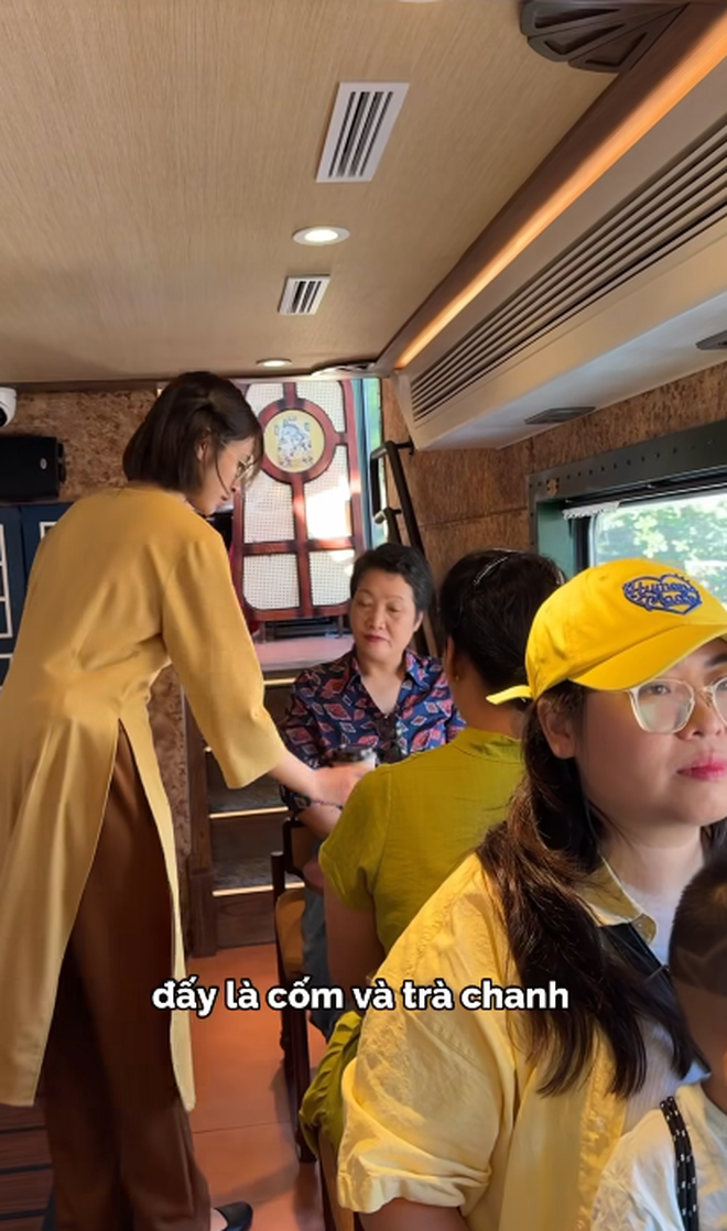 Du khách nhận xét công tâm tàu Hà Nội 5 Cửa Ô: "Không nghĩ đang đi tàu ở Việt Nam, dịch vụ chuẩn khách sạn" - Ảnh 11.