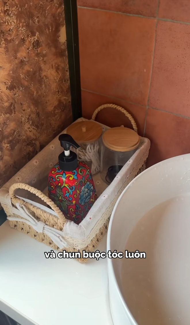 Du khách nhận xét công tâm tàu Hà Nội 5 Cửa Ô: "Không nghĩ đang đi tàu ở Việt Nam, dịch vụ chuẩn khách sạn" - Ảnh 13.