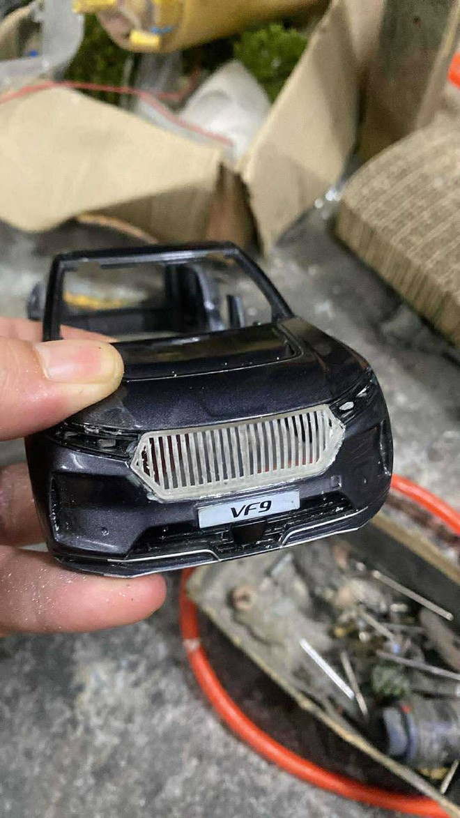 Tái hiện VinFast VF 9 mui trần phục vụ lễ diễu binh, ‘nghệ nhân’ Việt chia sẻ: ‘Làm vì muốn hoà chung không khí tự hào ngày Quốc khánh’ - Ảnh 7.