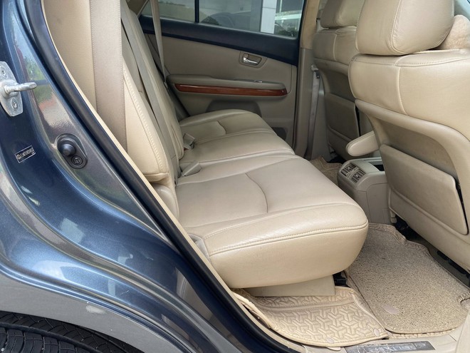 Bỏ ra 375 triệu, sở hữu ngay Lexus RX 400h để trải nghiệm công nghệ hybrid nhưng phải chấp nhận đánh đổi 1 điều - Ảnh 6.