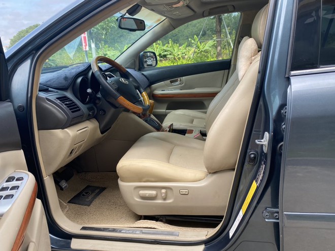 Bỏ ra 375 triệu, sở hữu ngay Lexus RX 400h để trải nghiệm công nghệ hybrid nhưng phải chấp nhận đánh đổi 1 điều - Ảnh 5.