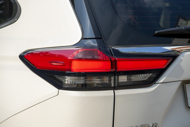 Bán GX 470 đổi Innova Cross HEV xuyên Việt 6.000km cùng 3 thế hệ, người dùng chia sẻ: ‘Bố 82 tuổi, mẹ đau chân vẫn ngồi thoải mái’- Ảnh 8.