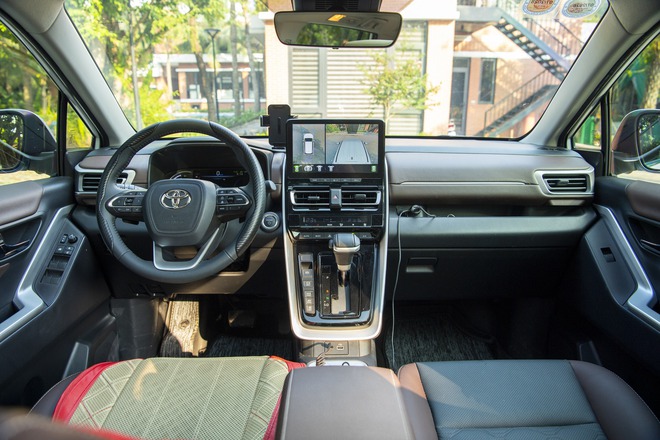 Bán GX 470 đổi Innova Cross HEV xuyên Việt 6.000km cùng 3 thế hệ, người dùng chia sẻ: ‘Bố 82 tuổi, mẹ đau chân vẫn ngồi thoải mái’- Ảnh 11.