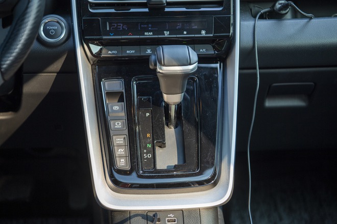 Bán GX 470 đổi Innova Cross HEV xuyên Việt 6.000km cùng 3 thế hệ, người dùng chia sẻ: ‘Bố 82 tuổi, mẹ đau chân vẫn ngồi thoải mái’- Ảnh 20.