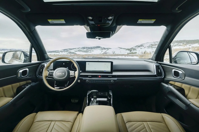 Chuyện lạ nhưng có thật: Kia Sorento bản mới tại quốc gia này tăng giá bán nhưng cắt trang bị- Ảnh 8. Chuyện lạ nhưng có thật: Kia Sorento bản mới tại quốc gia này tăng giá bán nhưng cắt trang bị- Ảnh 8.