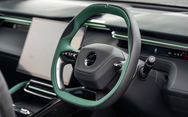 Lotus sắp bán xe chính hãng tại Việt Nam: Có thể mang xe thách thức Porsche, Audi, Mercedes- Ảnh 8. Lotus sắp bán xe chính hãng tại Việt Nam: Có thể mang xe thách thức Porsche, Audi, Mercedes- Ảnh 8.