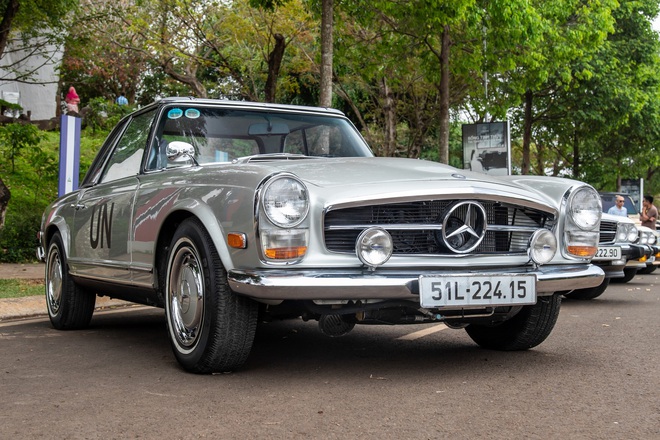 Mercedes-Benz 300 SL triệu đô bất ngờ xuất hiện tại Việt Nam, CĐM lập tức gọi tên một người xứng đáng làm chủ nhân siêu phẩm - Ảnh 7.