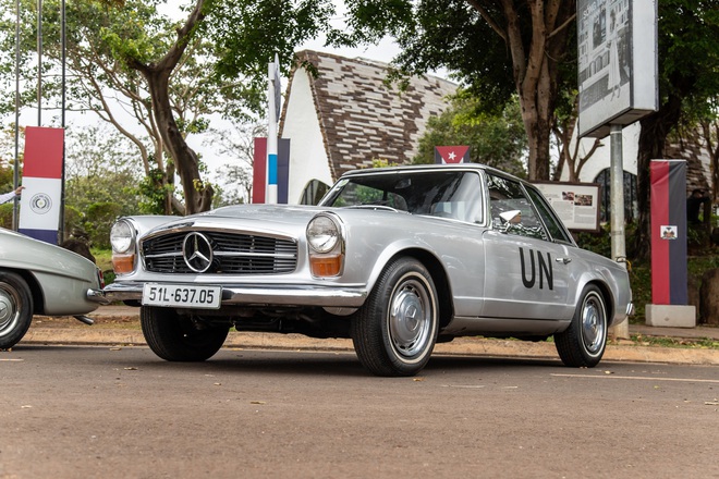 Mercedes-Benz 300 SL triệu đô bất ngờ xuất hiện tại Việt Nam, CĐM lập tức gọi tên một người xứng đáng làm chủ nhân siêu phẩm - Ảnh 6.