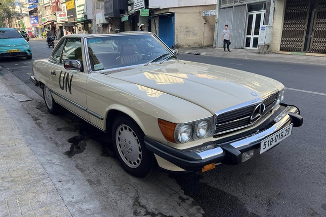 Mercedes-Benz 300 SL triệu đô bất ngờ xuất hiện tại Việt Nam, CĐM lập tức gọi tên một người xứng đáng làm chủ nhân siêu phẩm - Ảnh 8.