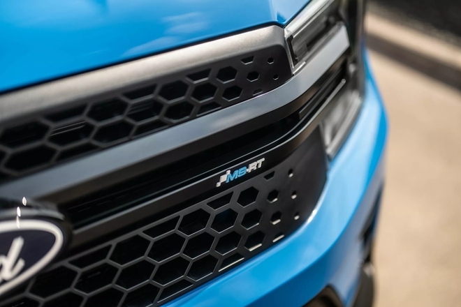 Ford Ranger bản này về Việt Nam thì nhiều người sẽ thích: Máy hybrid mạnh hơn hẳn Raptor, chạy 2 vòng hồ Tây không tốn một giọt xăng - Ảnh 8.