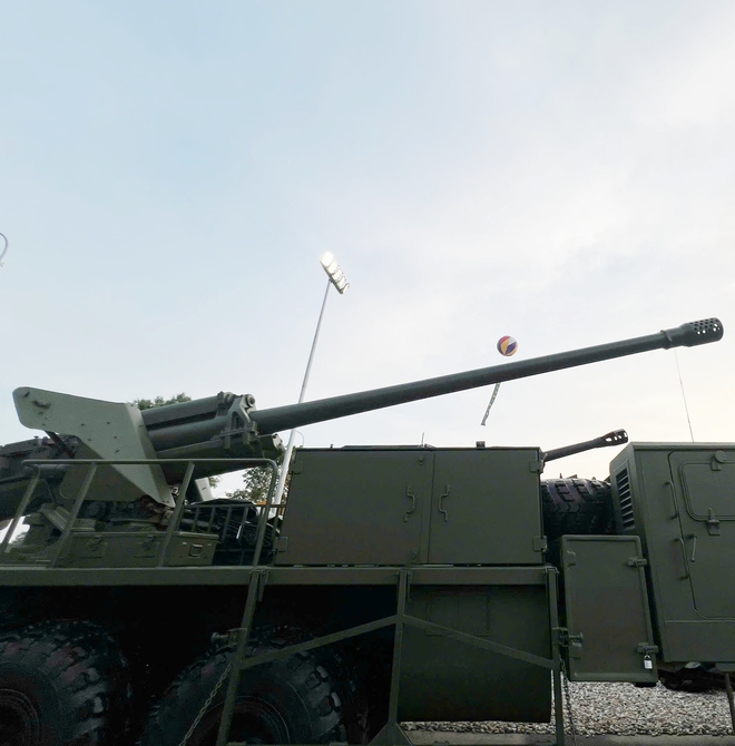 Pháo tự hành bắn xa gần 30km của QĐND Việt Nam lộ diện ở sự kiện quy tụ 4 triệu người có gì đặc biệt? - Ảnh 3.