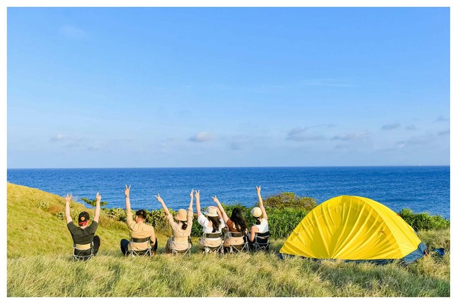 Phát hiện hòn đảo hoang sơ giữa biển miền Trung, không có nhà dân, cảnh thay đổi theo mùa - Ảnh 6.