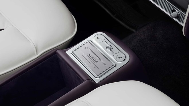 Xế cổ Rolls-Royce được phục chế thành xe điện - Ảnh 7.