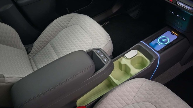 Xe điện gi&aacute; rẻ nhất của Kia được tr&igrave;nh l&agrave;ng - Ảnh 9.