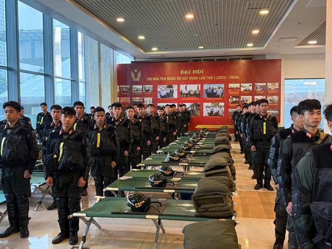 Đặc công Biệt động chống khủng bố, tổ chống UAV và nhiều lực lượng sẵn sàng vào vị trí bảo vệ Đại hội XIV - Ảnh 14.