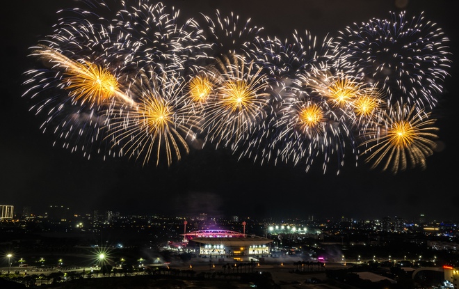 Tiết lộ c&aacute;c vị tr&iacute; xem trọn vẹn m&agrave;n bắn ph&aacute;o hoa quy m&ocirc; lớn chưa từng c&oacute; trong lịch sử thủ đ&ocirc; - Ảnh 13.