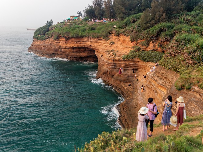 Sự thật về h&ograve;n đảo cảnh như phim, được nhận x&eacute;t "chỉ cần qua cửa khẩu M&oacute;ng C&aacute;i": Nhiều người đ&atilde; nhầm - Ảnh 10.