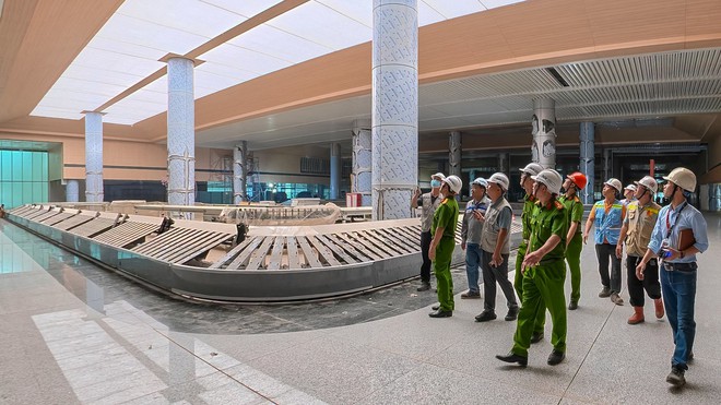 Sau khi m&aacute;y bay đặc biệt xuất hiện, s&acirc;n bay trẻ nhất trị gi&aacute; 16 tỷ USD của Việt Nam tiếp tục 'chạy nước r&uacute;t' - Ảnh 9.
