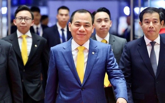 Tỷ phú Phạm Nhật Vượng cùng các lãnh đạo của Tập đoàn Vingroup tại lễ trao giải VinFuture 2025. Ảnh: VIC