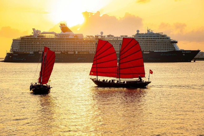 Ch&iacute;nh thức: Tạm dừng hoạt động của thuyền buồm đỏ ven bờ vịnh Hạ Long, l&yacute; do l&agrave; g&igrave;? - Ảnh 2.