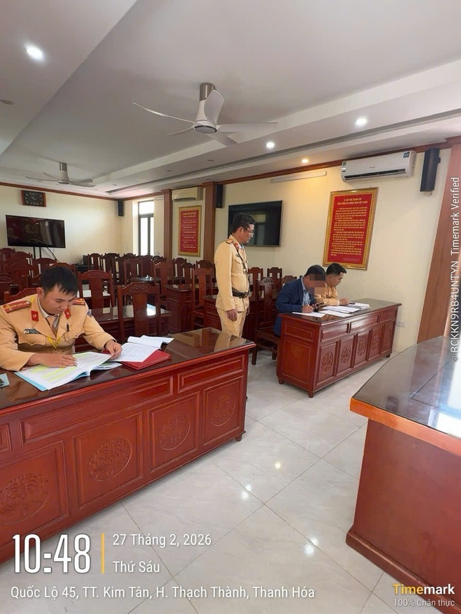 'Cái kết' của xe biển xanh từ tin báo của người dân - Ảnh 2.