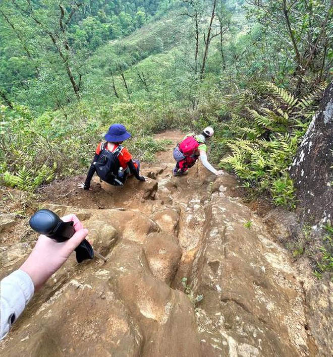 Đỉnh núi xuất hiện trong “Ai là triệu phú”: Nằm ở ranh giới Lào Cai và Lai Châu, thuộc hàng top Việt Nam - Ảnh 5.