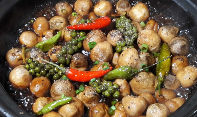 Thứ bị vứt đi được cố Thủ tướng chỉ cách làm đặc sản: Nay giá gần 100.000đ/kg, giúp nhiều nhà đổi đời - Ảnh 4.