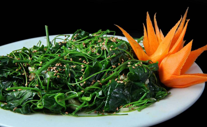 Loại rau mọc dại khắp bờ bụi, được v&iacute; l&agrave; &ldquo;vũ kh&iacute;&rdquo; chống ung thư, tiểu đường: Tiếc l&agrave; &iacute;t người biết để ăn - Ảnh 3.