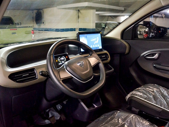 Xe điện lạ bất ngờ xuất hiện trong nh&agrave; m&aacute;y &ocirc; t&ocirc; ở Huế của h&atilde;ng Việt: Đi bao xa, gi&aacute; thế n&agrave;o? - Ảnh 11.