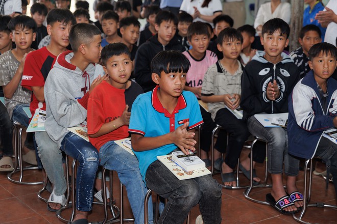 NHẬT K&Yacute; H&Agrave;NH TR&Igrave;NH TỪ TR&Aacute;I TIM: VƯỢT "12 TẦNG DỐC" LAN TỎA KH&Aacute;T VỌNG KIẾN QUỐC V&Ugrave;NG BI&Ecirc;N CƯƠNG - Ảnh 8.