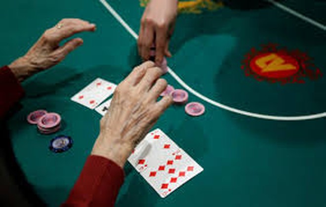 Xuất hiện viện dưỡng lão cho phép các cụ chơi bài, chơi máy đánh bạc: Trước khi chơi phải tập thể dục - Ảnh 4.