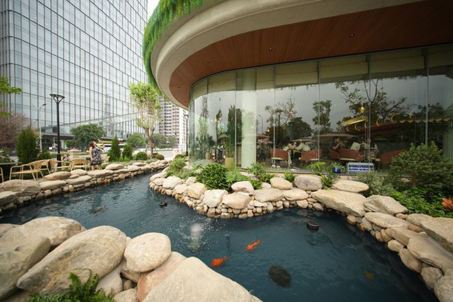 Người đứng sau công trình khủng mới khai trương ngay cạnh trường "con nhà giàu" ở Hà Nội - Ảnh 8.