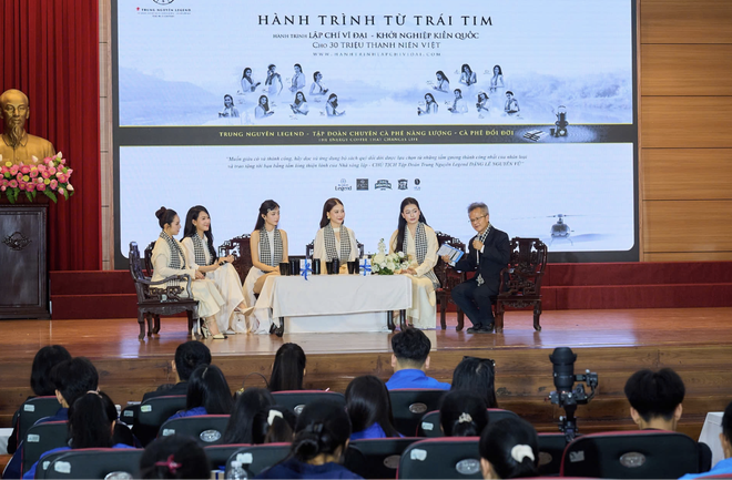 Nhật ký Hành trình Từ Trái Tim: Xây dựng thế hệ trẻ giàu khát vọng lớn và trách nhiệm với đất nước - Ảnh 10.