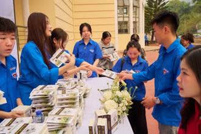 Nhật ký Hành Trình Từ Trái Tim: Tiếp lửa khát vọng, tuổi trẻ Tây Bắc vững bước xây dựng quê hương - Ảnh 4.