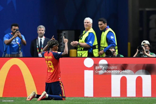 [DIỄN BIẾN] T&acirc;y Ban Nha 4-0 Saudi Arabia: Đại diện ch&acirc;u &Aacute; "tan hoang" trước cường địch ch&acirc;u &Acirc;u - Ảnh 9.