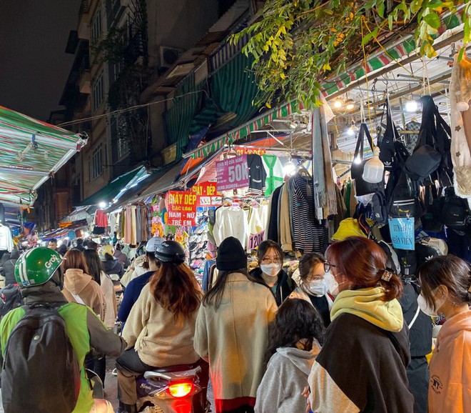 Khu chợ lâu đời, gắn liền với nhiều người ở Hà Nội bị xem xét di dời, giải tỏa: Gần nhiều trường đại học - Ảnh 3.